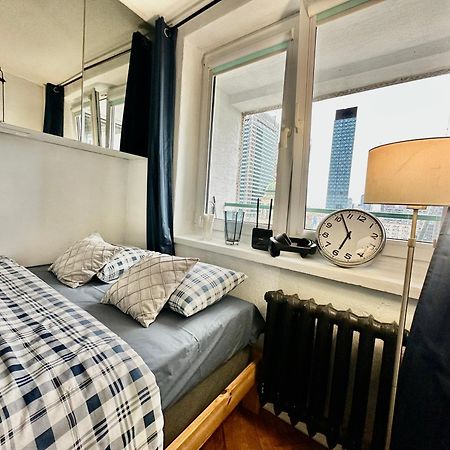 Palace 2 Wifi 600 Mbs 55'Tv Netflix Hbo 2Xmetro Appletv Varsó Kültér fotó