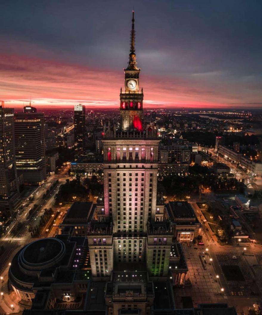 Palace 2 Wifi 600 Mbs 55'Tv Netflix Hbo 2Xmetro Appletv Varsó Kültér fotó